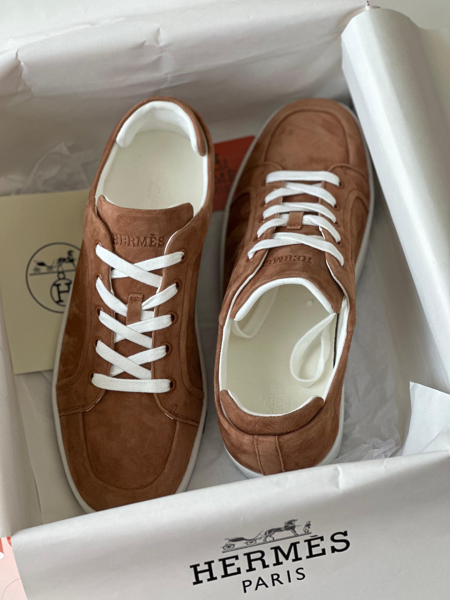 Hermès Kid Sneaker in Beige/Natural – Minimalist Men’s Leather Sneakers