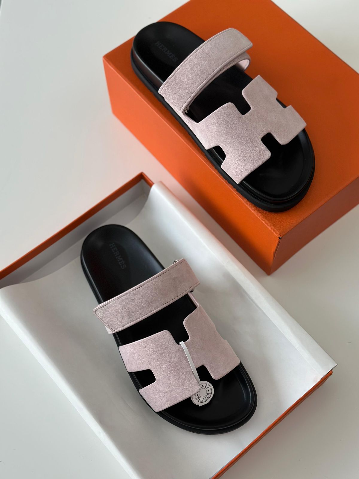 Hermès Chypre Sandal in Pink Suede Goatskin – Elegant Slip-On with Adjustable Strap