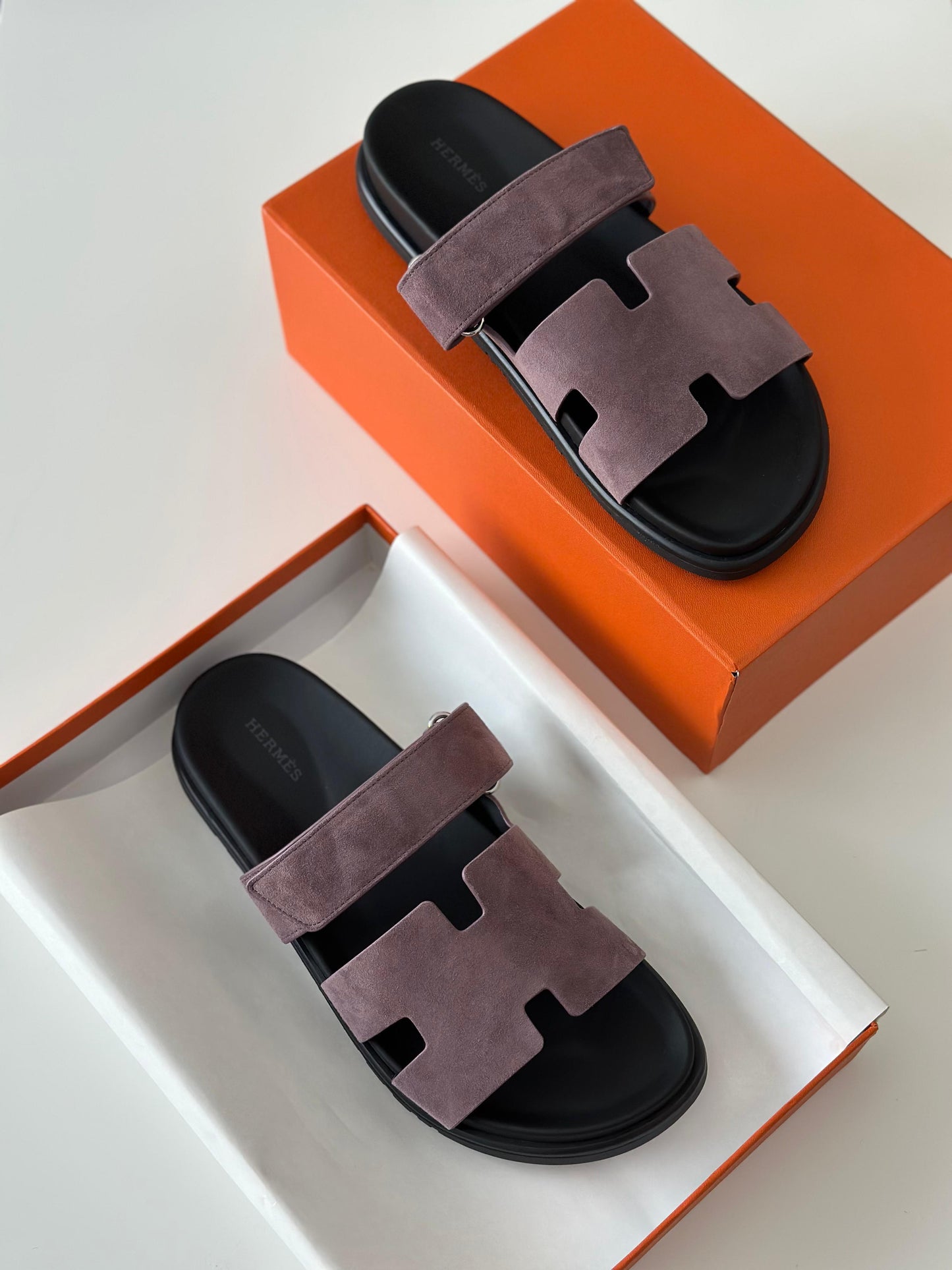 Hermès Chypre Sandal in Violet Suede Goatskin – Slip-On with Adjustable “H” Strap