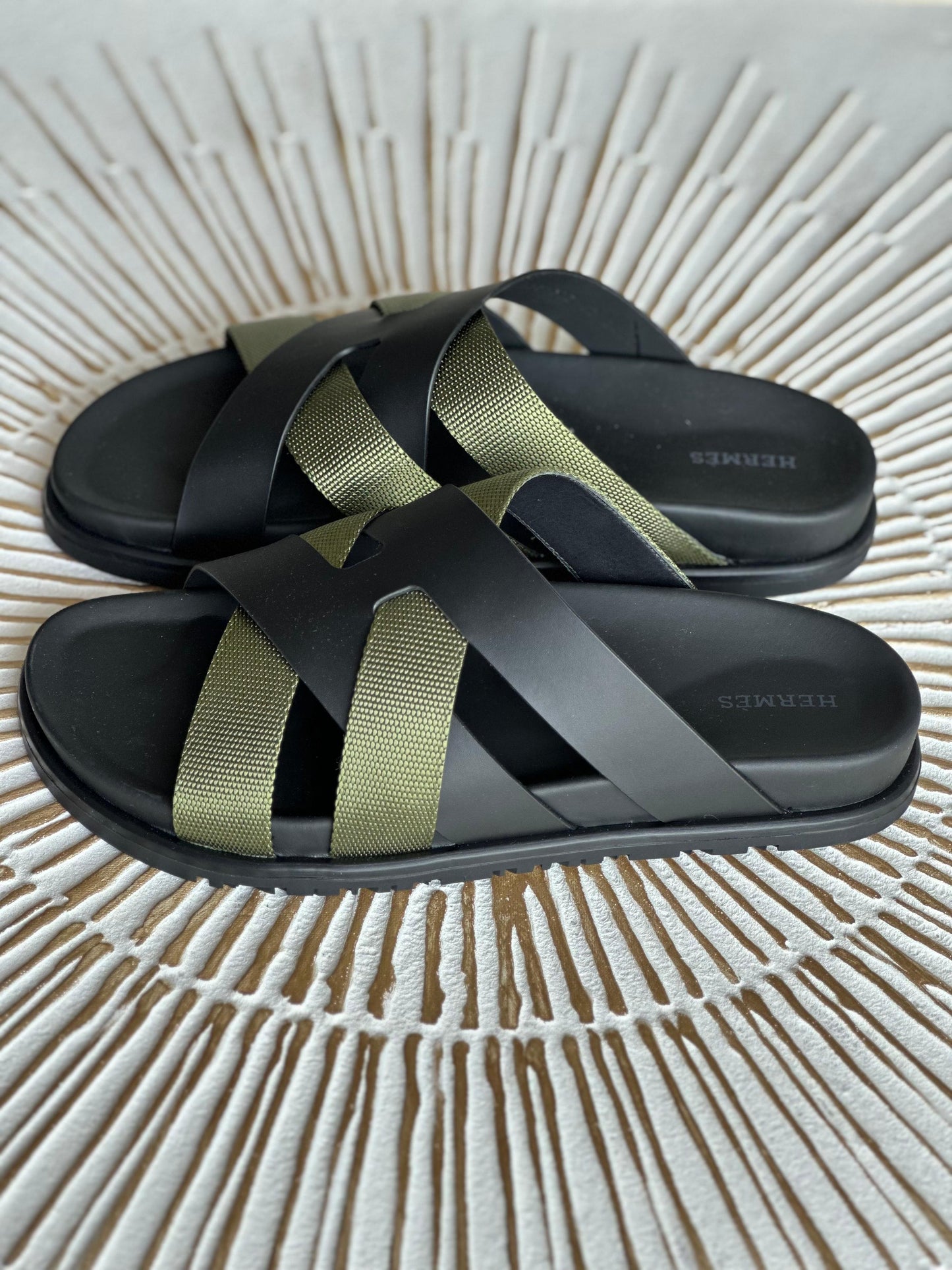 Hermès Chypre Sandal – Black Calfskin Base with Green Adjustable Strap (Mainland China Collection)