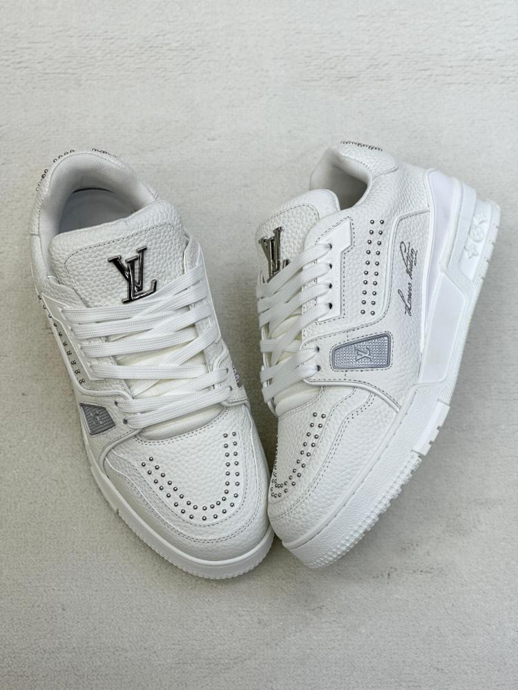 Louis Vuitton Trainer White Sporty