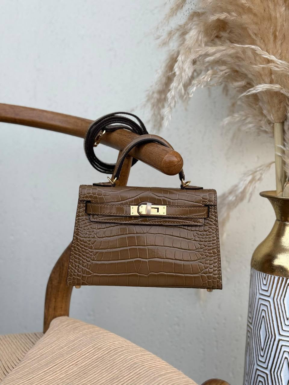 Hermés Kelly Pochette In Gris Elephant Shiny Crocodile Skin With Palladium Hardware