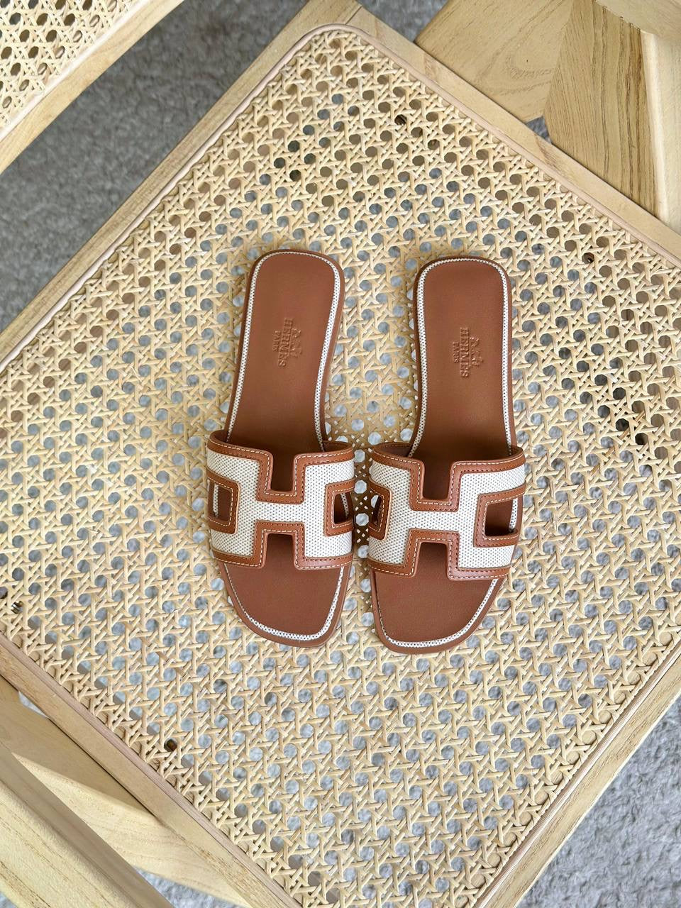 Hermés Oran Sandals