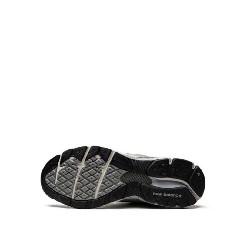 New Balance 990 V3 x Patta