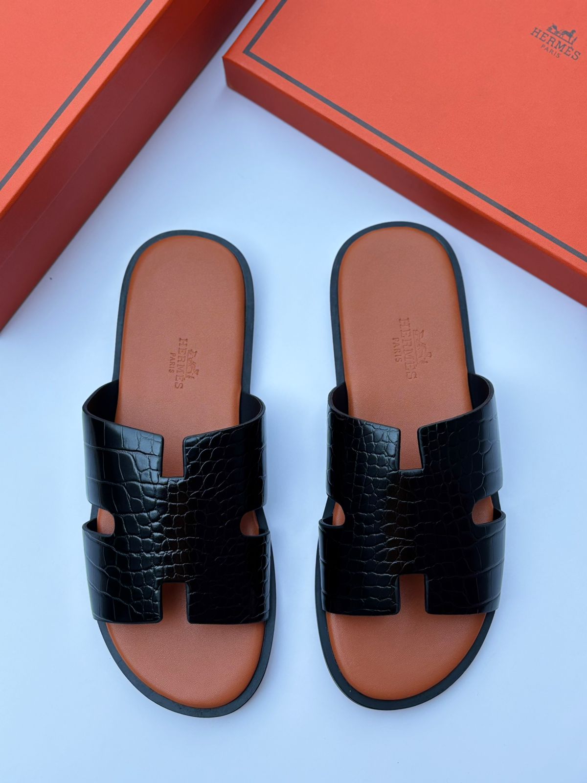 Hermes Izmir Sandal Croc Black