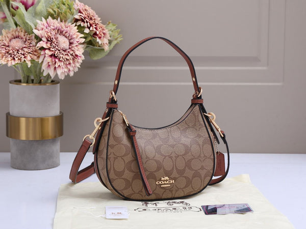 Coach Bag | Kleo Hobo Signature Canvas Khaki Brown