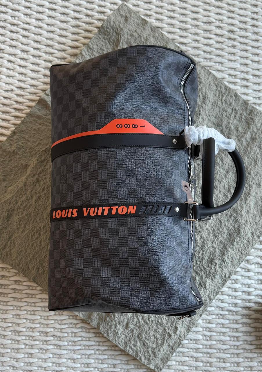 Louis Vuitton Keepall Bandouliére Bag in Damier Graphite Canvas