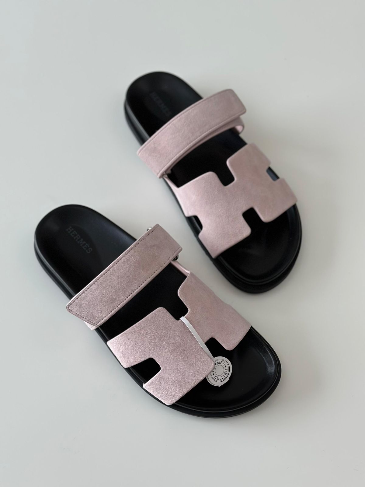 Hermès Chypre Sandal in Pink Suede Goatskin – Elegant Slip-On with Adjustable Strap