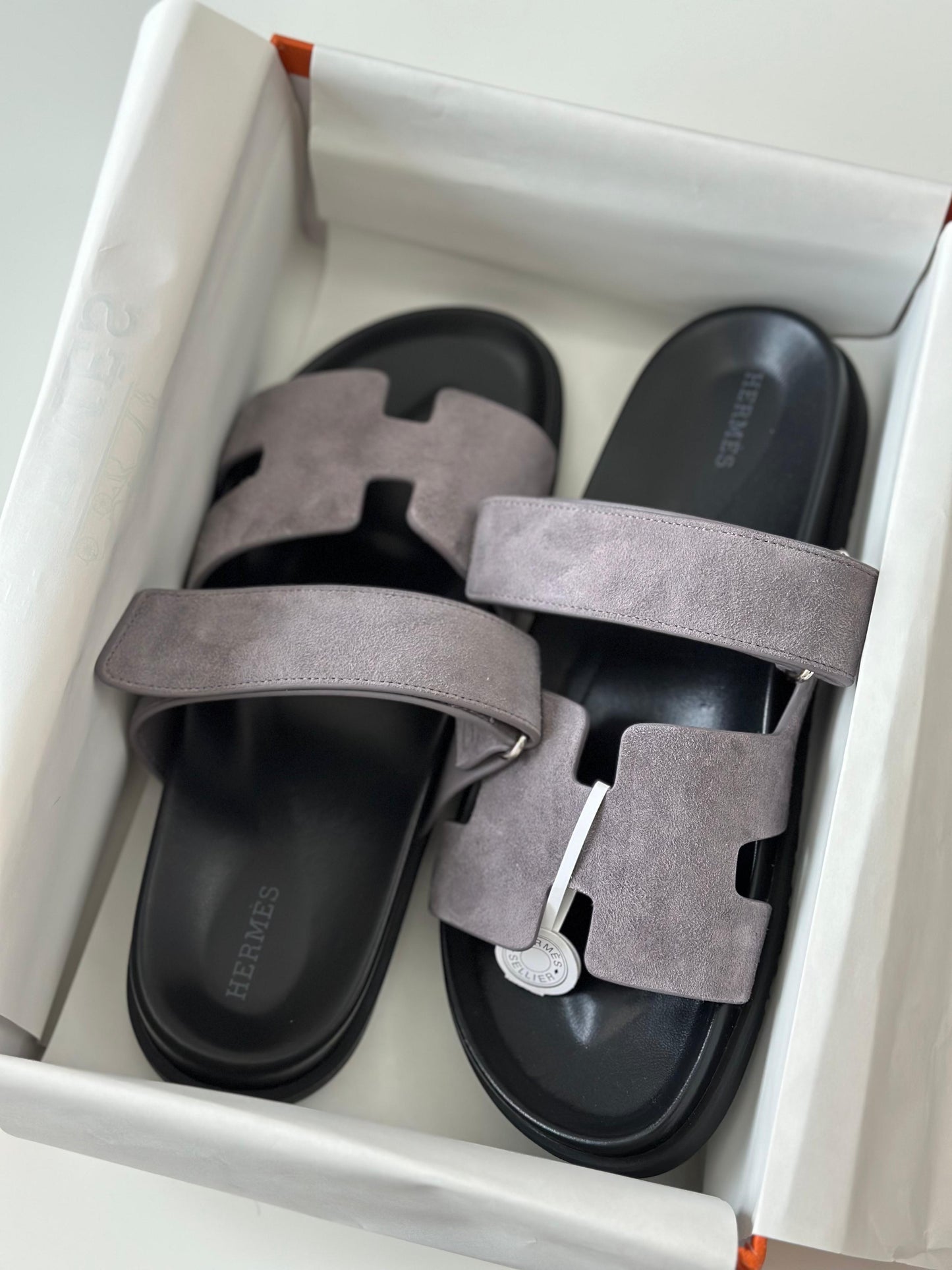 Hermès Chypre Sandal in Light Grey Calfskin – Techno Slip-On with Adjustable H-Strap