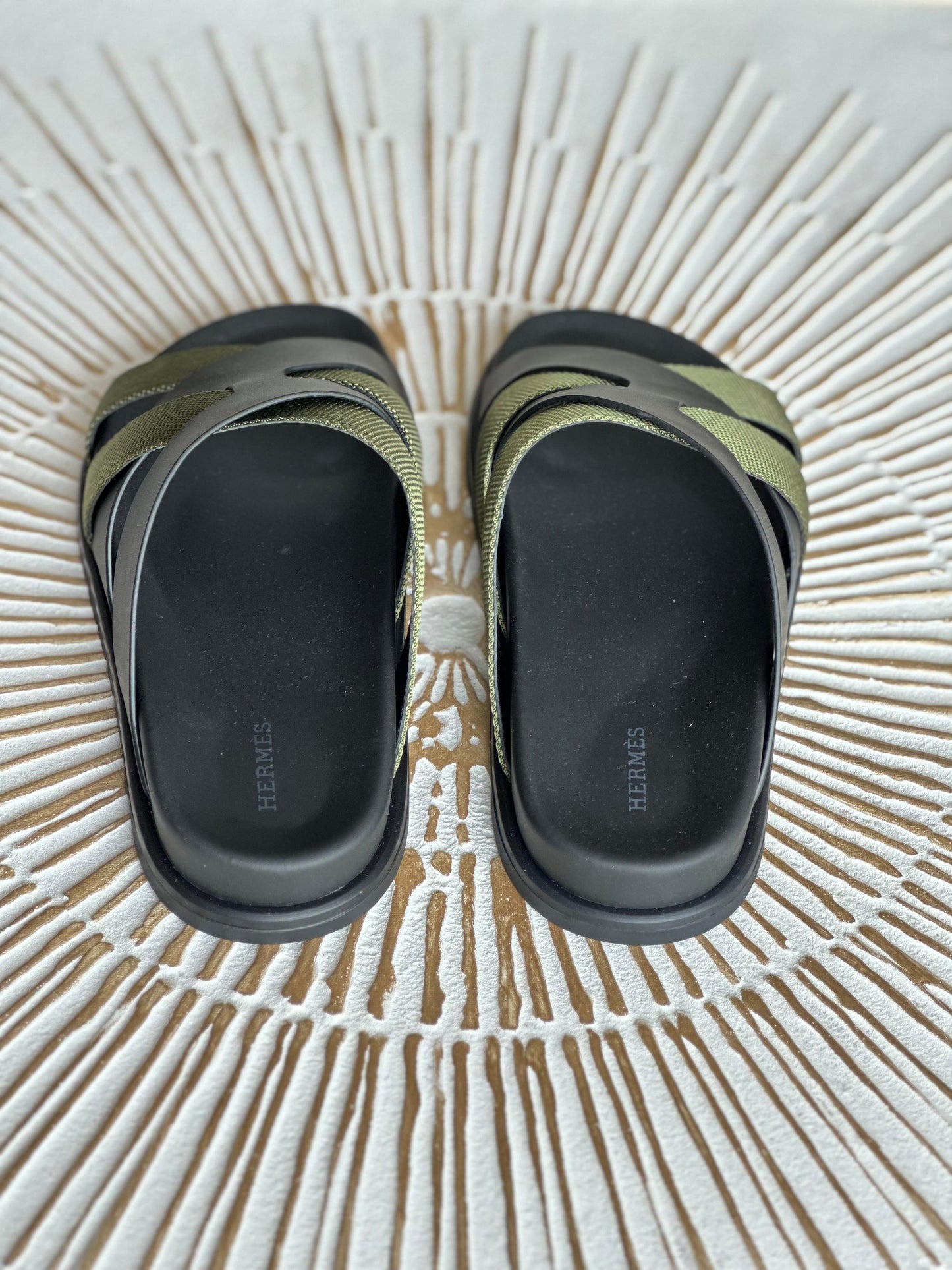 Hermès Chypre Sandal – Black Calfskin Base with Green Adjustable Strap (Mainland China Collection)