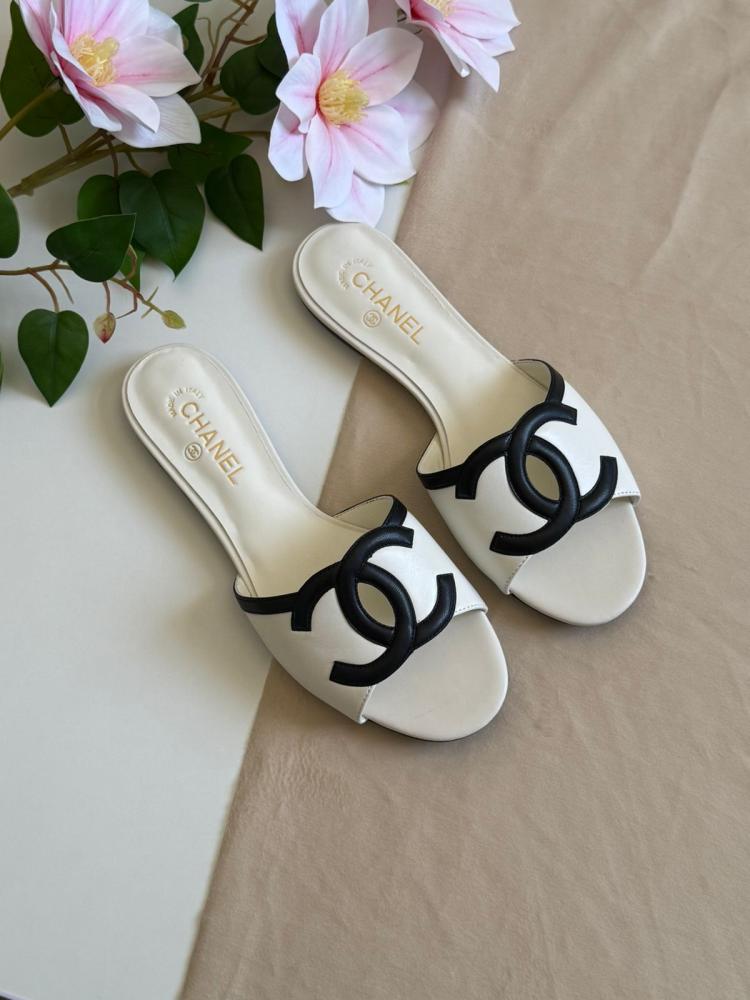 Chanel Interlocking CC Sandals in White