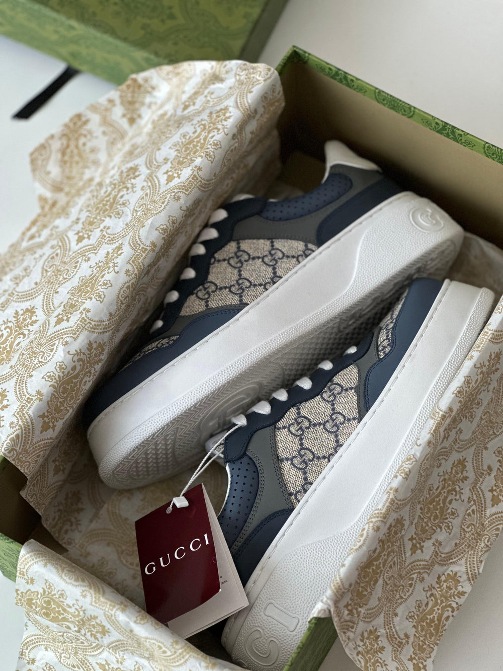 Gucci GG Supreme Sneaker – Beige/Ebony Canvas with Leather Trim (Men's, 669582 UPGA0 1080)