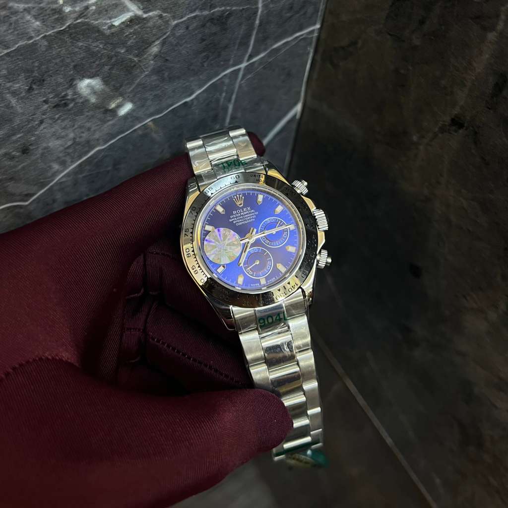 Rolex Oyster Perpetual Cosmograph Daytona with a Blue Dial