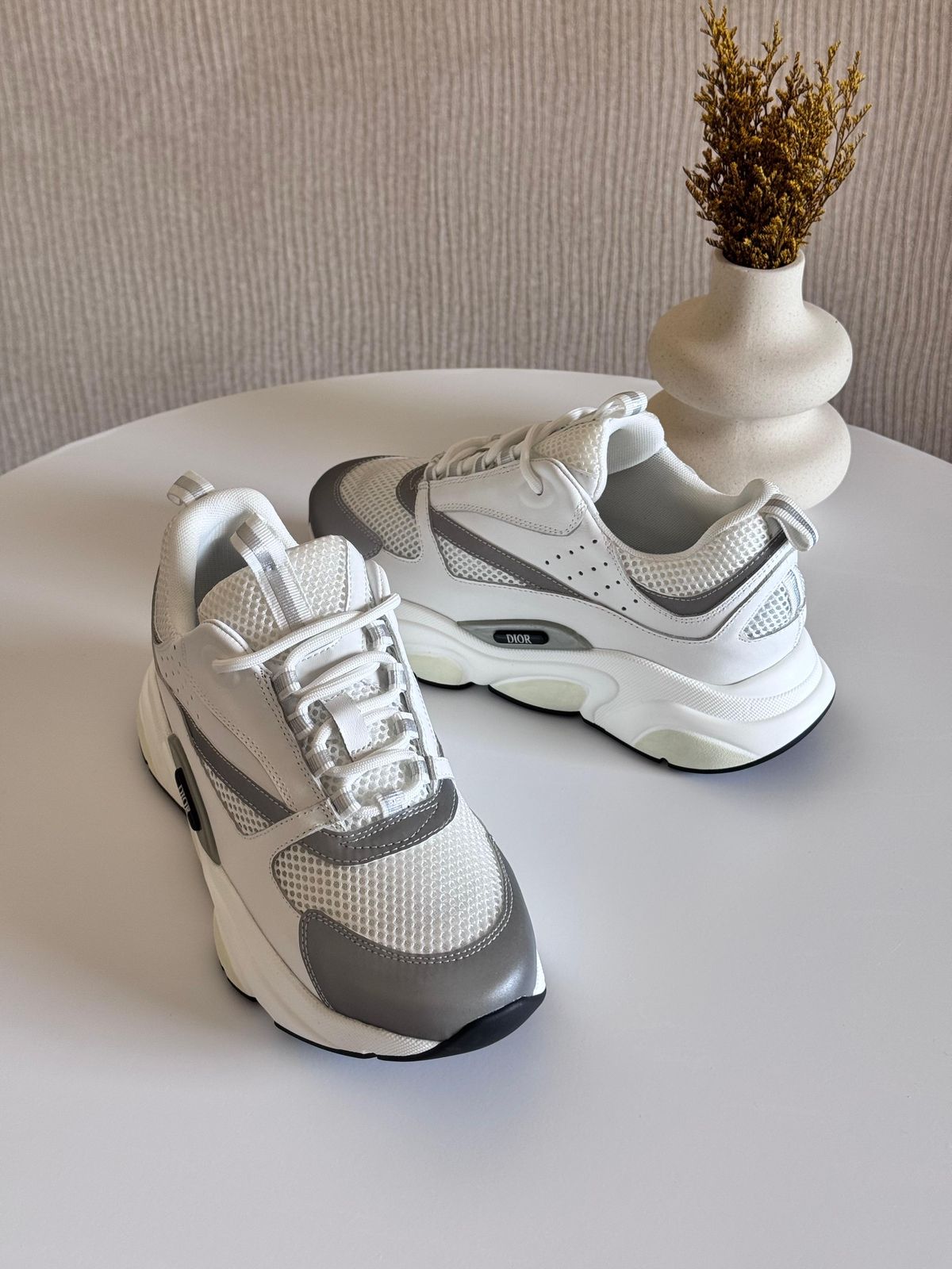 B22 Mesh Fabric Color Blocks Thick Sole Sports and Leisure Shoes.