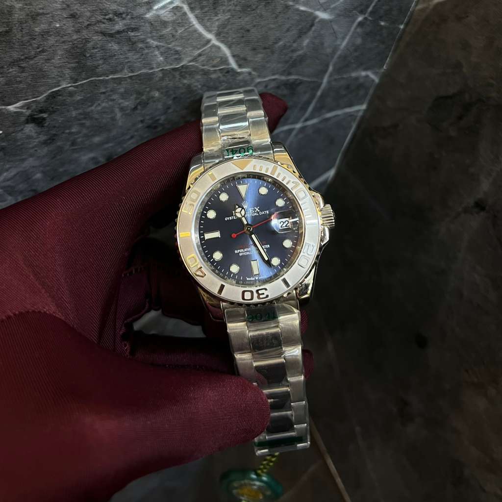 Rolex Yacht-Master 40 with a Blue Dial and a Steel and platinium Case