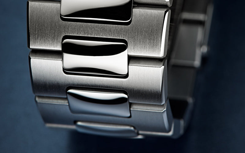 Patek Philippe | Nautilus Annual Calendar, Blue Dial