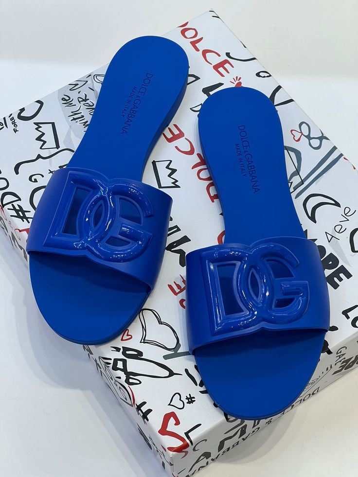 Dolce & Gabbana Slides