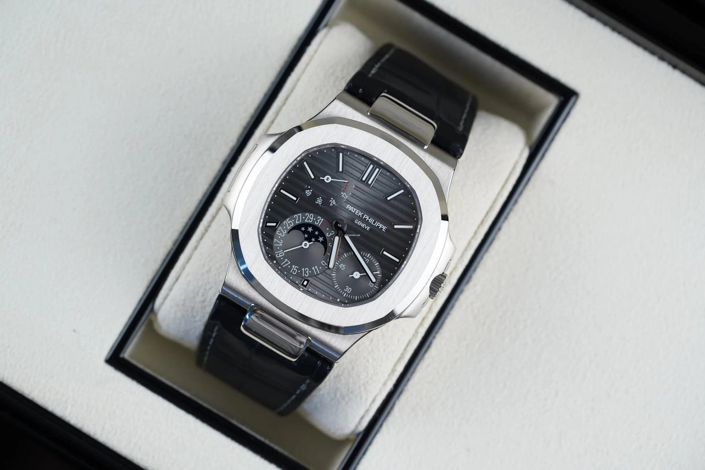 Patek Philippe Nautilus Moonphase 5712 wristwatch