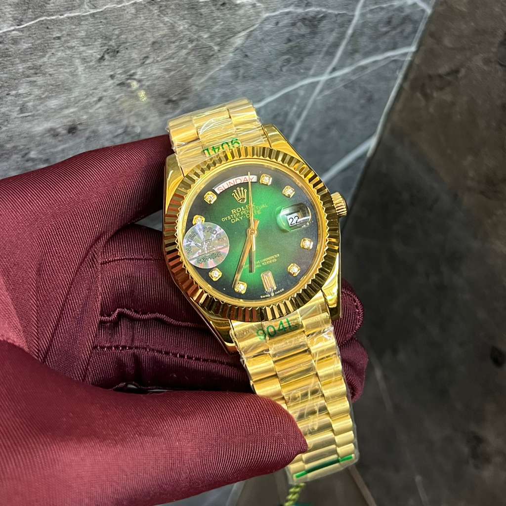 Rolex Day-Date 36 in Yellow Gold with a Green Aventurine Dial