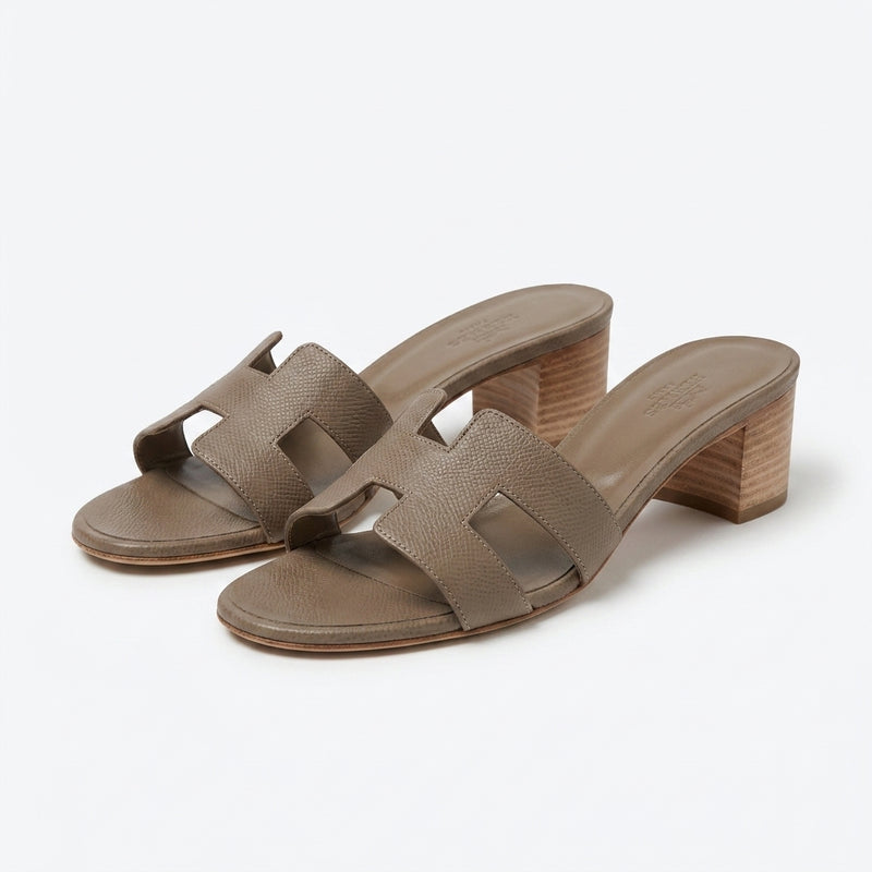 Hermès Women Oasis Heel Sandals | Etoupe