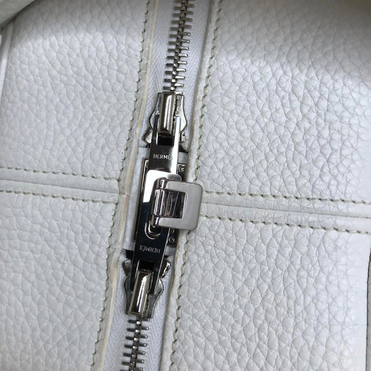 Hermès Bag | Victoria II 35 Fourre Tout White