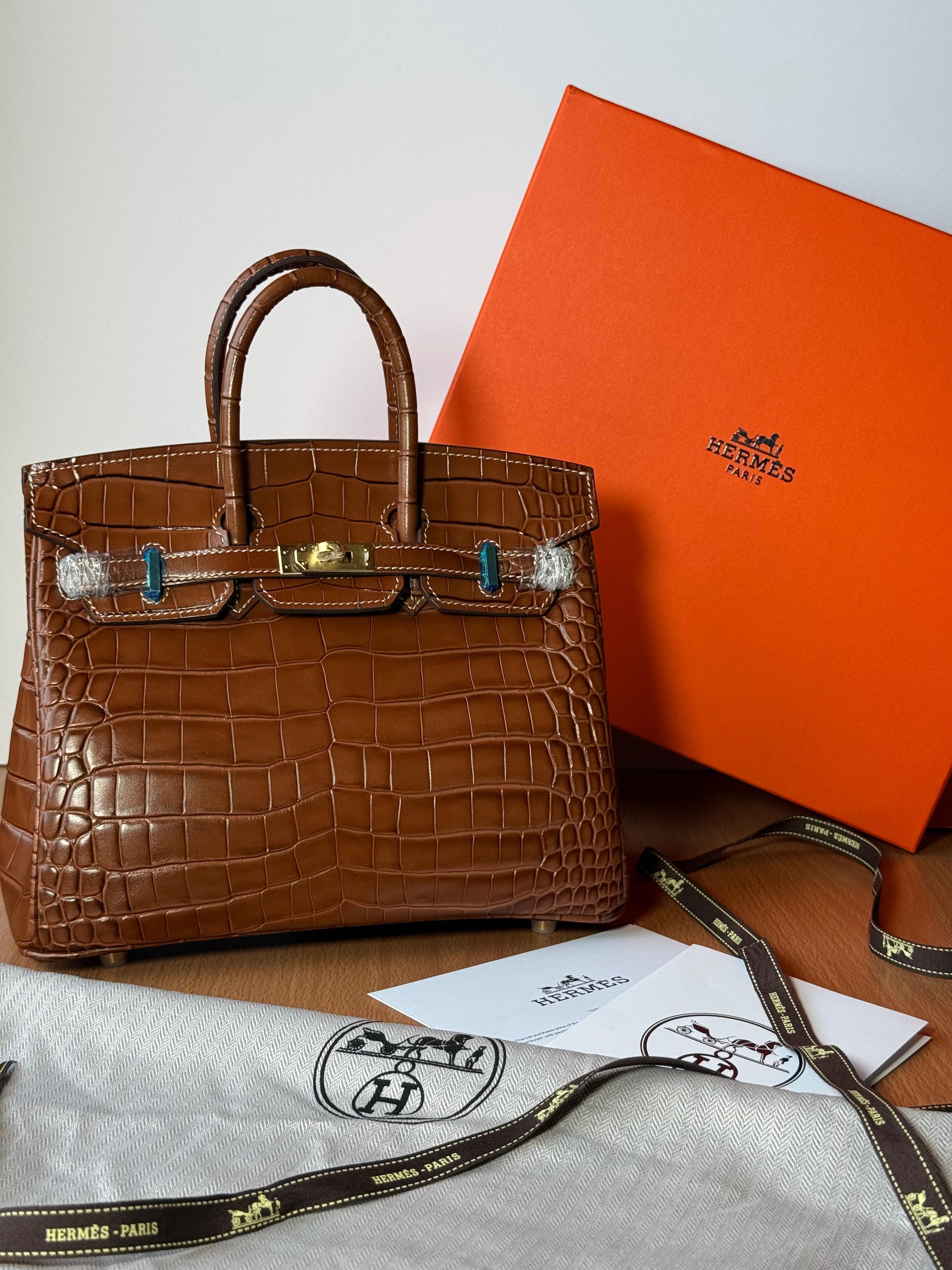 Hermès Bag | Birkin 25 Rich Brown Crocodile