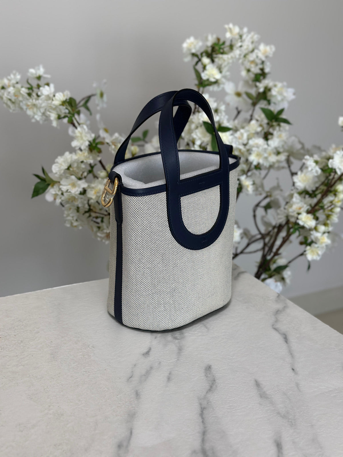 Hermès Bag | In-the-Loop 18 Vermillon White Dark Blue