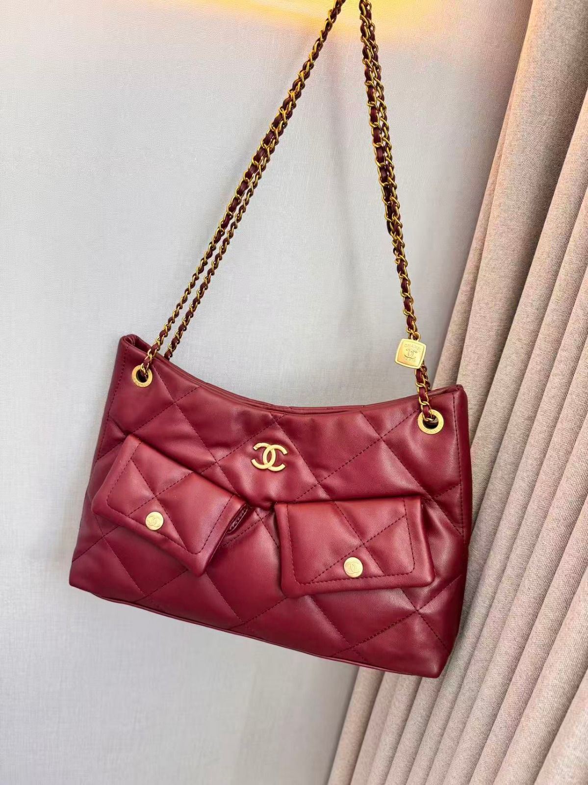 Chanel Bag | 25 Small Hobo Bag Suede Red