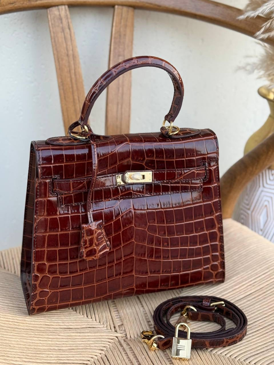 Hermés Kelly 28 Sellier Bag Bourgogne Red Crocodile Contour Limites Edition