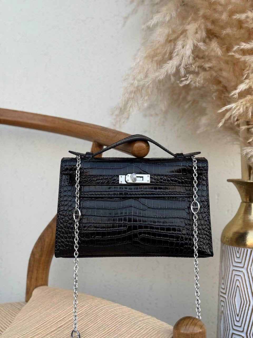 Hermés Kelly Bag In Matte Black Crocodile Leather