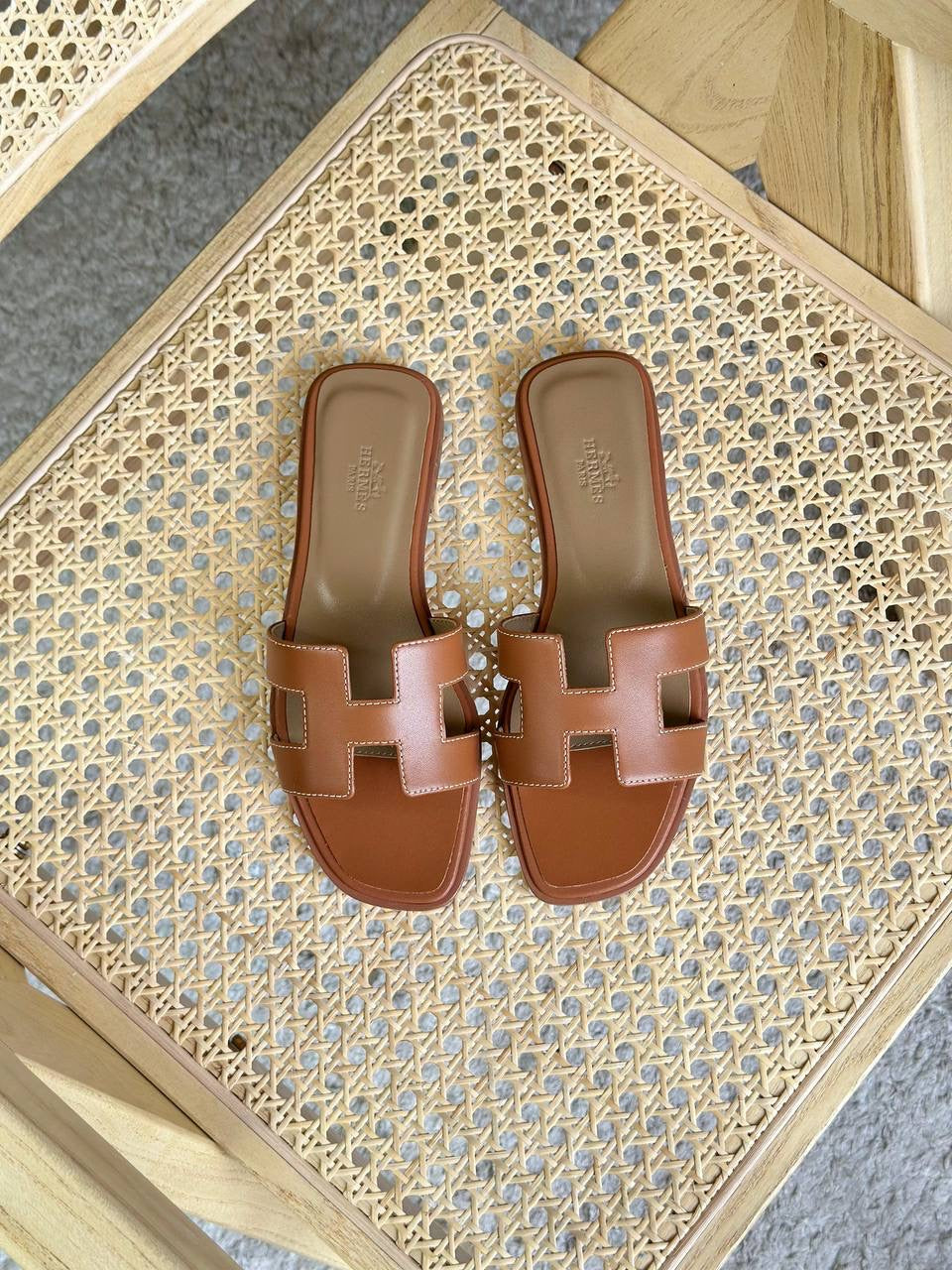 Hermés Brown Oran Sandal