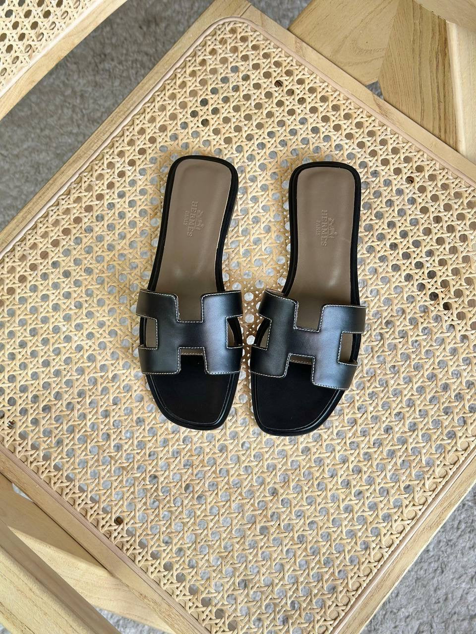 Hermés Black Oran Sandal