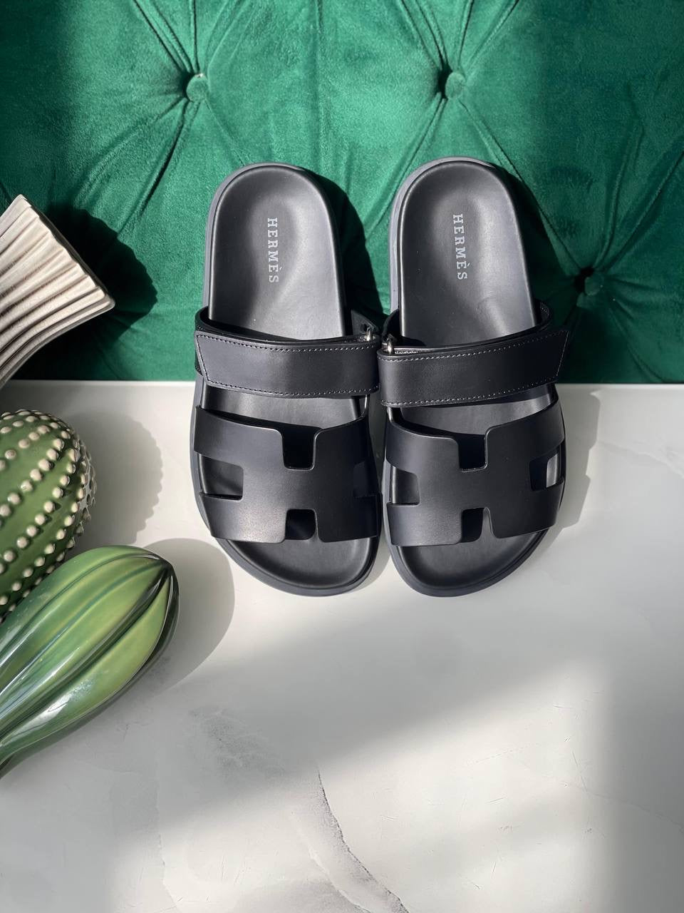 Hermés Chypre Black Sandals