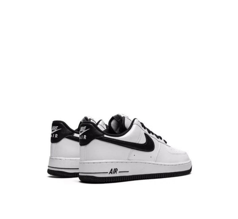 Nike Air Force 1 White & Black