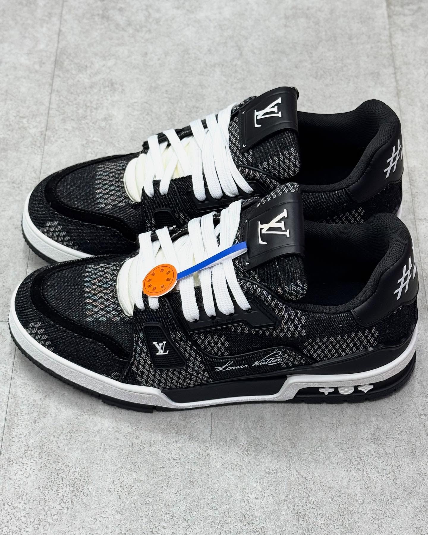 Louis Vuitton Trainer Sneaker