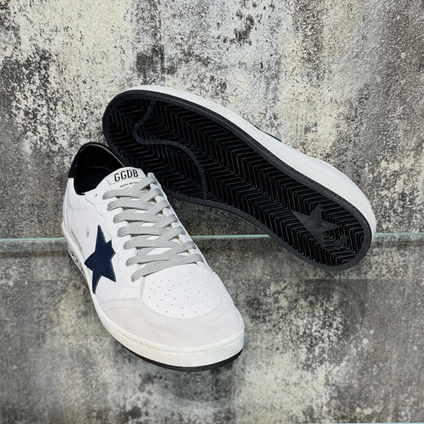 Golden Goose Sneaker
