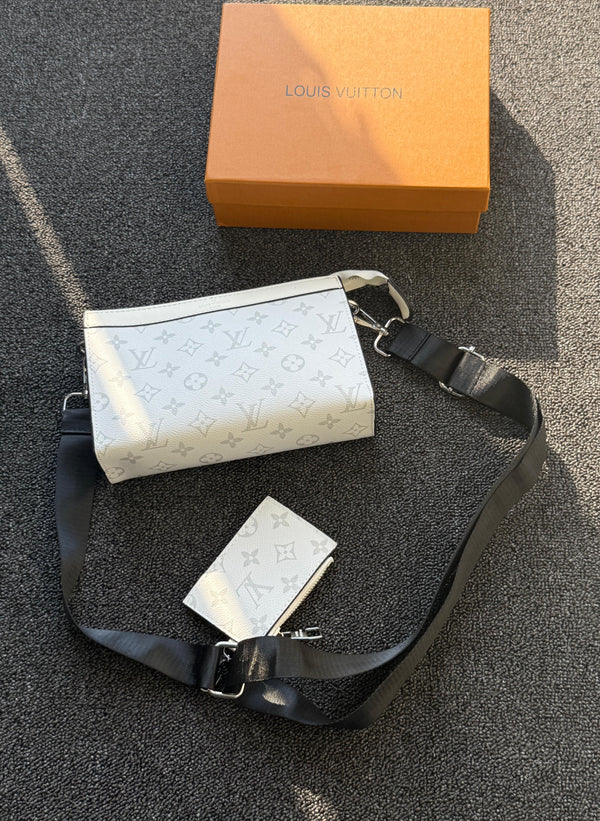 Louis Vuitton Pouch | Gaston Wearable