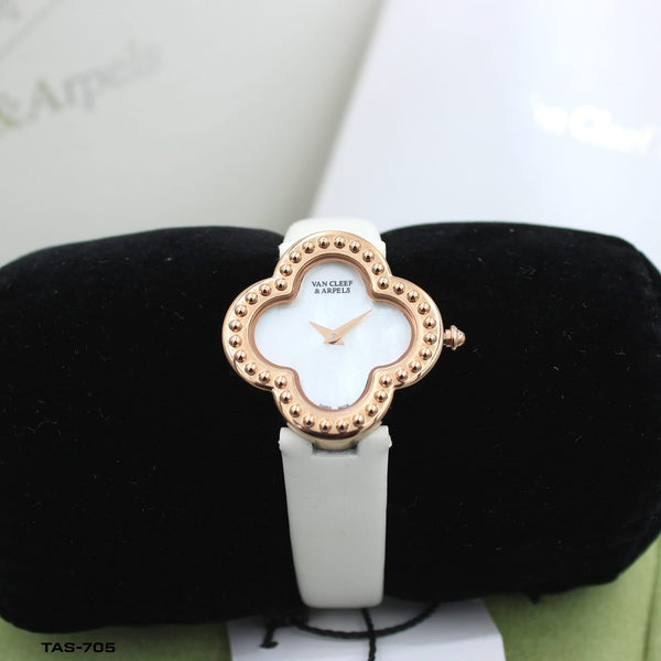 Van Cleef & Arpels Sweet Alhambra watch (model VCARO8SF00)| Women's