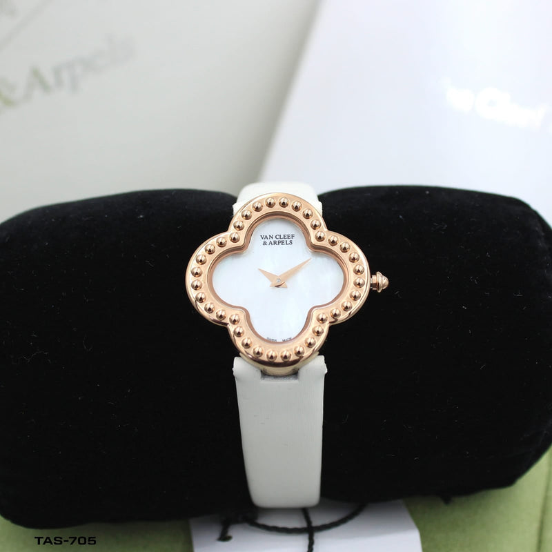Van Cleef & Arpels Sweet Alhambra watch (model VCARO8SF00)| Women's