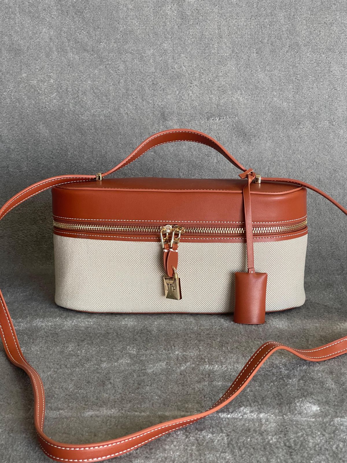 Loro Piana Extra Camera Case in Cotton and Linen With Natural and Caramel Sugar Colors