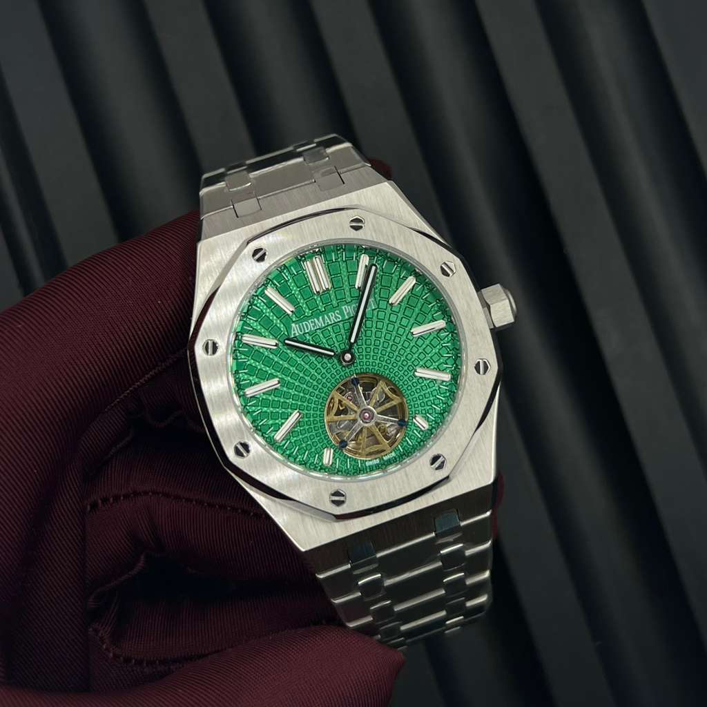Audemars Piguet Royal Oak Slefwinding Flying Tourbillon Watch with a Green Dial