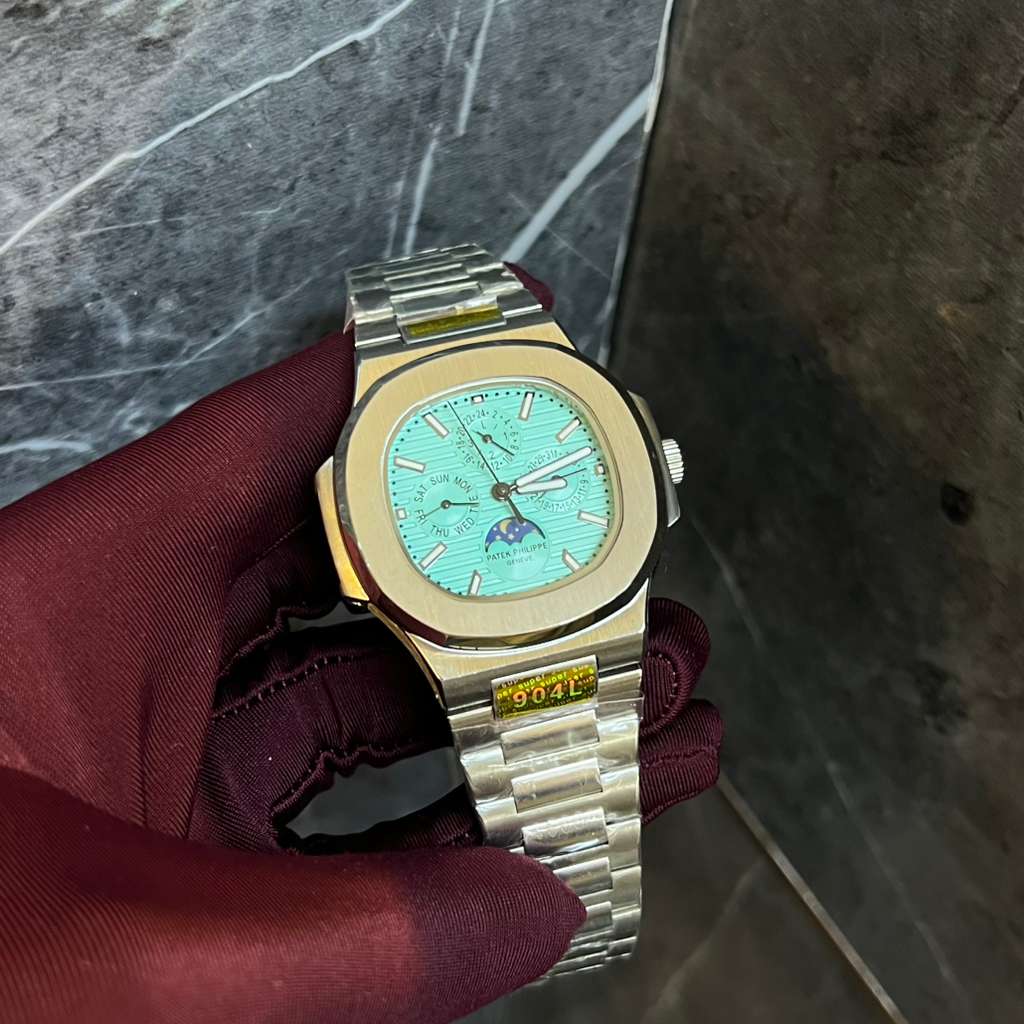 Stylish Patek Philippe Automatic Oak Watch