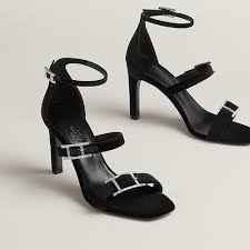 Women's Black Dress Pumps