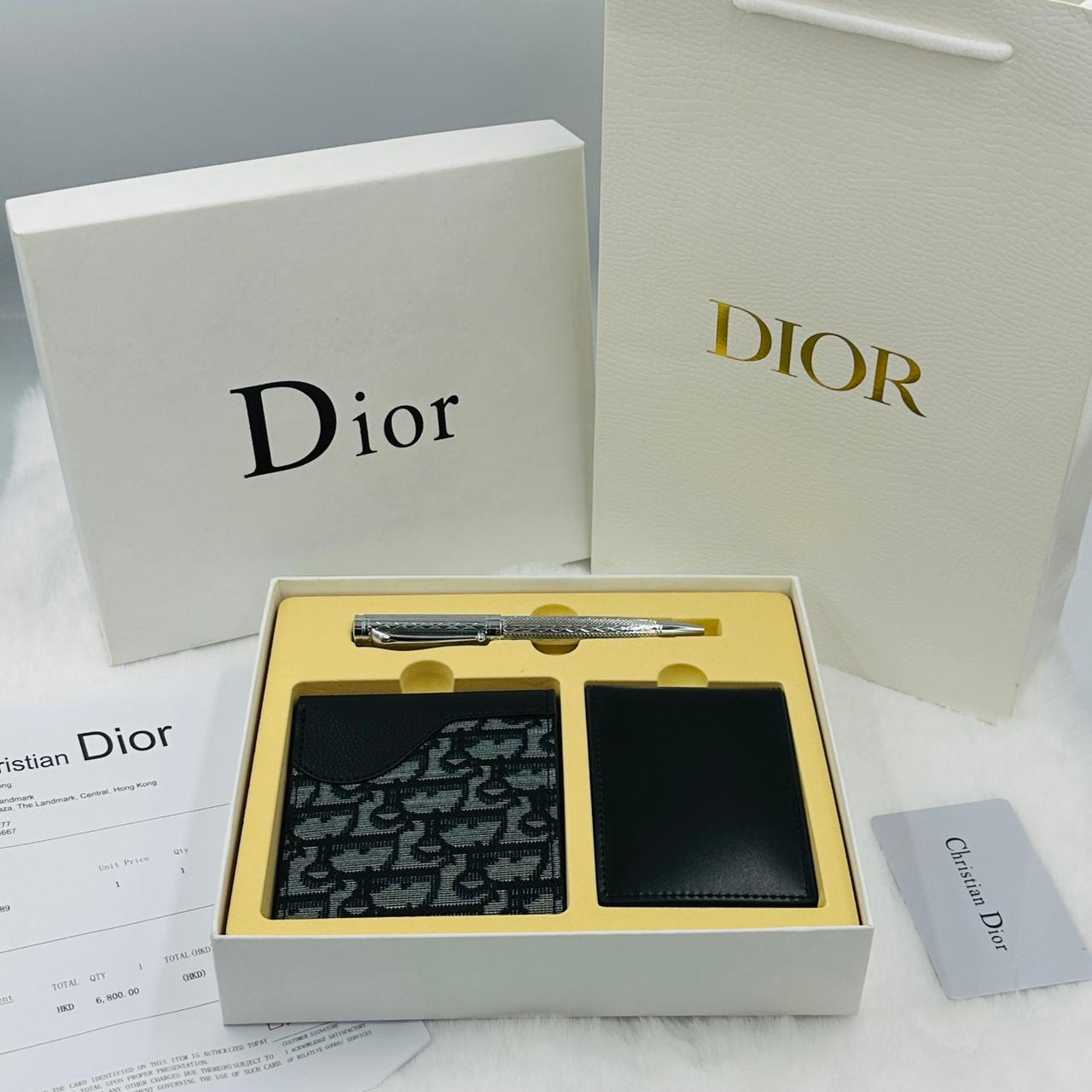 Dior wallet