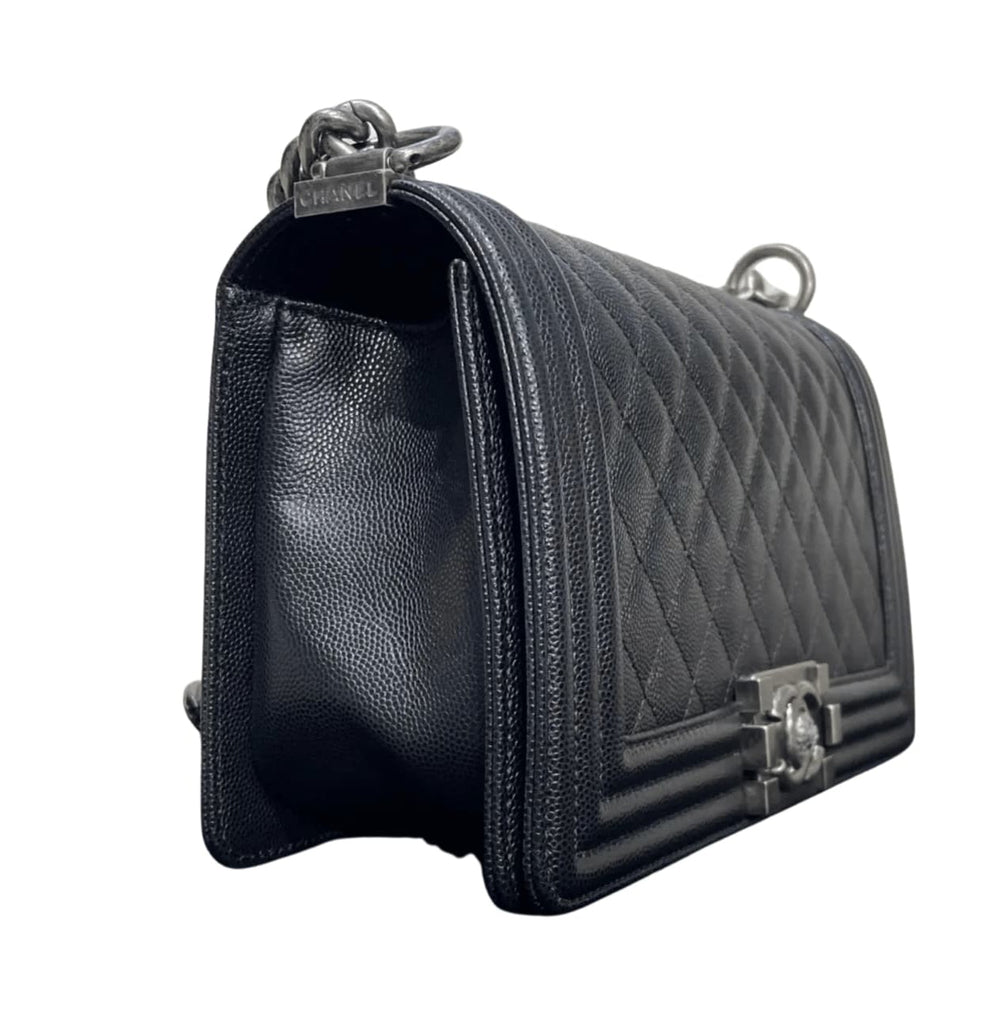 Chanel Bag | Boy Bag Black Caviar Leather