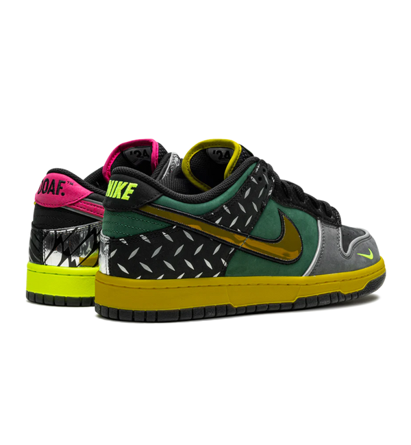 Nike Dunk Low 'Black Iridescent / Purple Holographic'